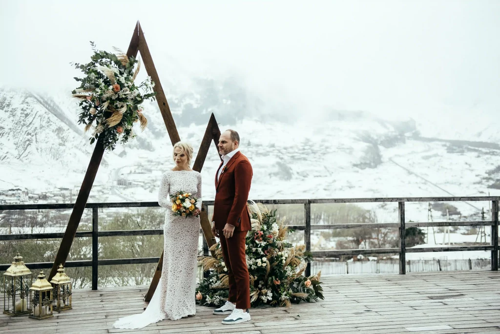 Свадьба в горах зимой Грузия