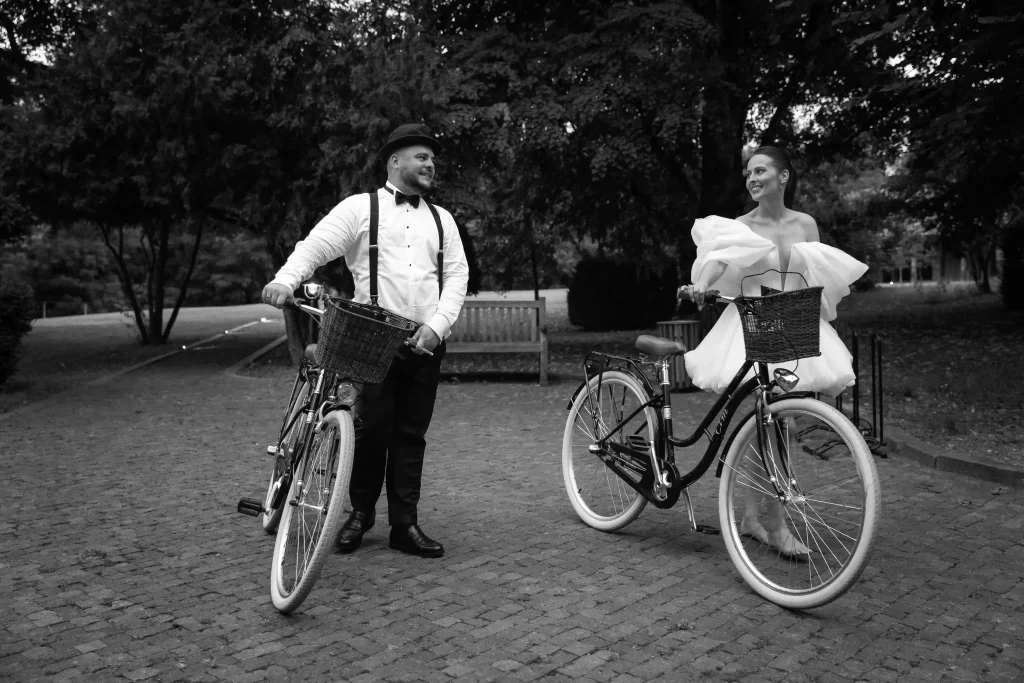 Свадебная фотосессия с велосипедами в Грузии